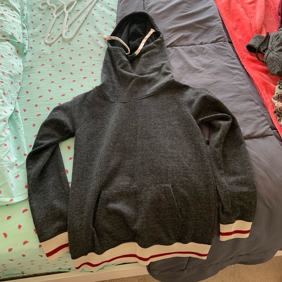 Bluenotes turtle neck sweater. - Picture 1 of 4